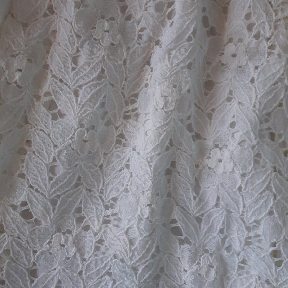 White Lace Skirt with underlay - Picture 2 of 4